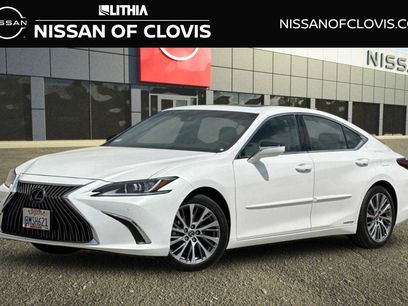 Used 2019 Lexus ES 300h w/ Premium Package