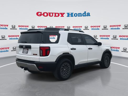 Certified 2026 Honda Passport TrailSport image 8