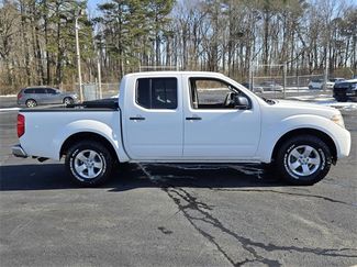 Used 2012 Nissan Frontier SV w/ SV Premium Utility Pkg video 2