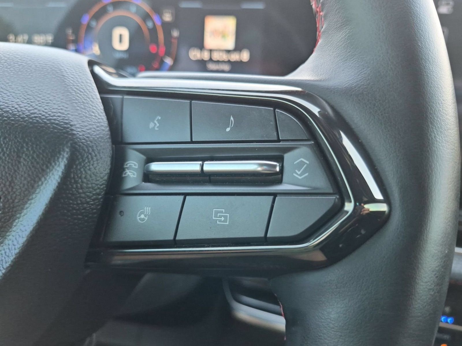 Used 2026 Chevrolet Equinox RS w/ Convenience Package III FWD image 14