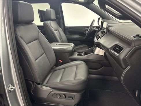 Used 2023 Chevrolet Tahoe Z71 w/ Luxury Package image 23