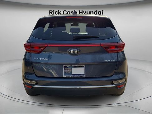 Used 2022 Kia Sportage LX image 6