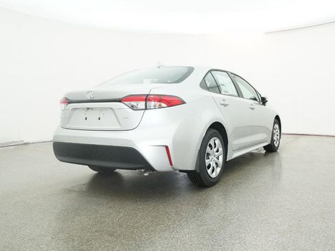 New 2026 Toyota Corolla LE image 5
