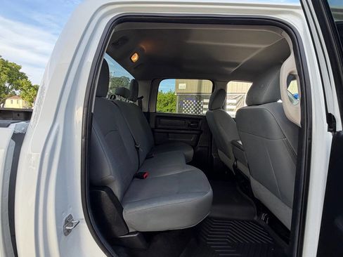 Used 2016 RAM 3500 Tradesman w/ Chrome Appearance Group image 42