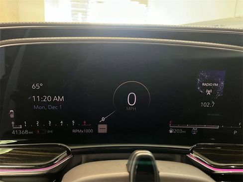 Used 2022 Cadillac Escalade Premium Luxury image 27