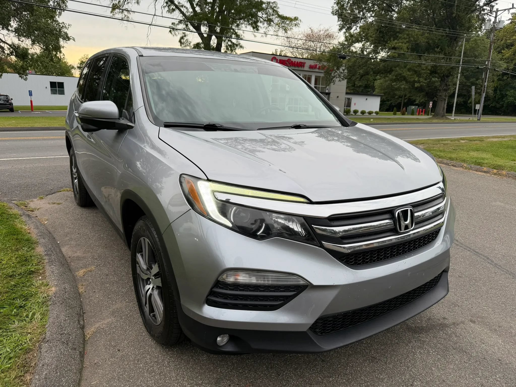 Used 2016 Honda Pilot EX image 3
