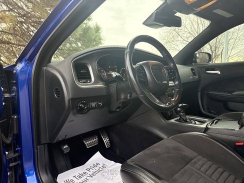 Used 2018 Dodge Charger R/T image 12