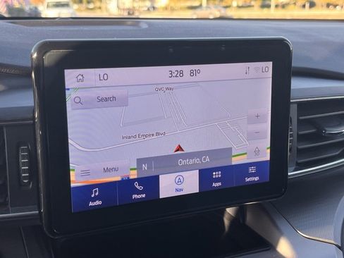 Used 2022 Ford Explorer XLT w/ Equipment Group 202A image 17