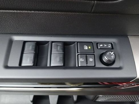 Used 2026 Toyota Sequoia Limited AWD/4WD image 10