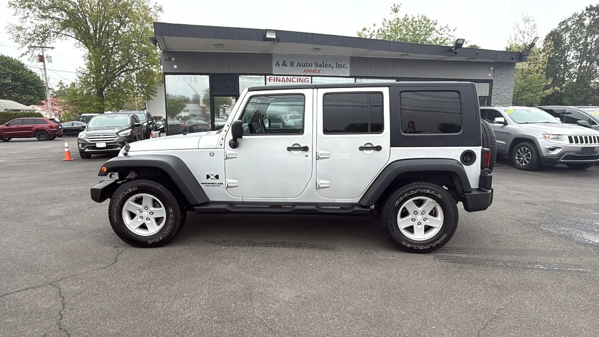 Used 2007 Jeep Wrangler Unlimited X AWD/4WD image 4