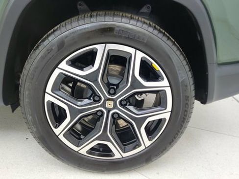 Used 2025 Rivian R1S Adventure image 64