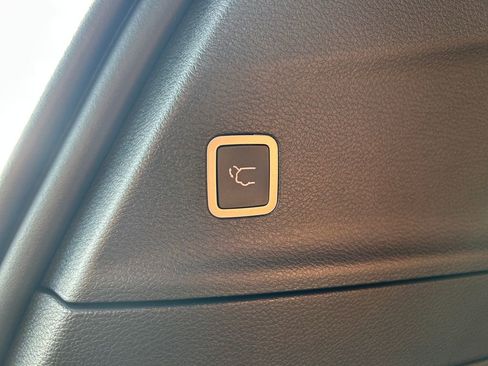 New 2026 Chrysler Pacifica Pinnacle image 28