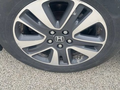 Used 2016 Honda Odyssey Touring Elite image 8