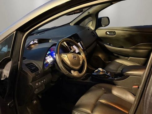 Used 2013 Nissan Leaf SL w/ Premium Pkg image 7