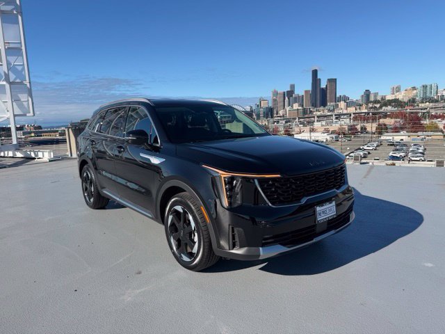 Used 2025 Kia Sorento EX AWD/4WD image 1
