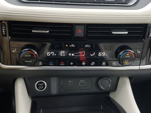 Used 2022 Nissan Rogue SL FWD image 28