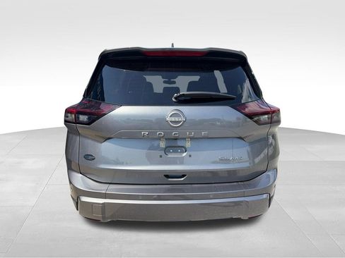 Used 2026 Nissan Rogue SL AWD/4WD image 9