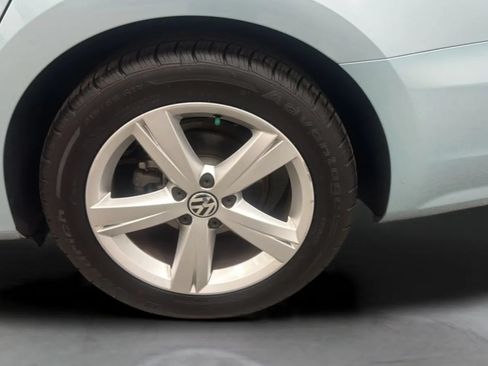 Used 2012 Volkswagen Passat 2.5 SE FWD image 31
