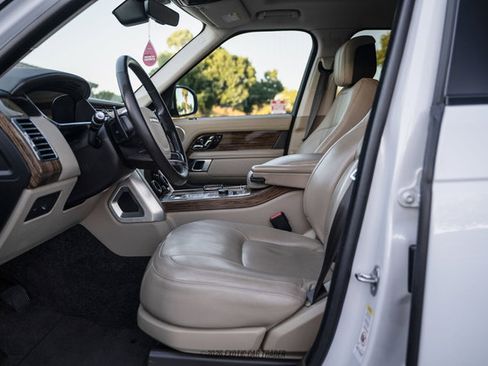Used 2019 Land Rover Range Rover Supercharged AWD/4WD image 27