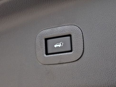 Used 2023 INFINITI QX80 Sensory w/ Cargo Package image 31