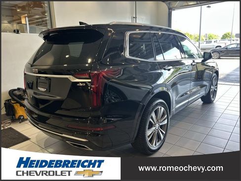 Certified 2020 Cadillac XT6 Premium Luxury AWD/4WD image 4