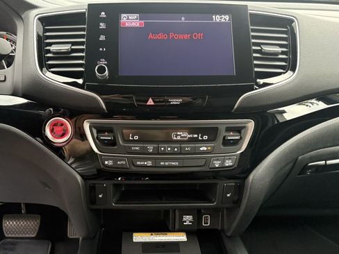 Used 2023 Honda Ridgeline Black Edition image 18