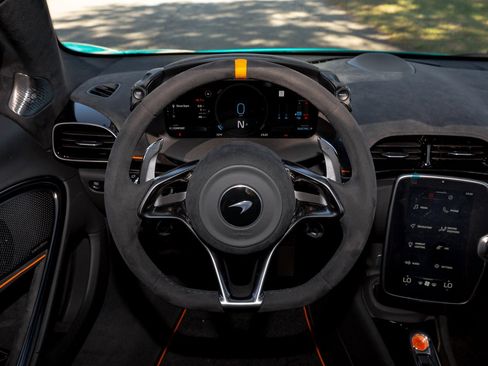 New 2025 McLaren Artura Performance image 34