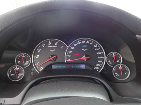 Used 2007 Chevrolet Corvette Convertible w/ Preferred Equipment Group image 17