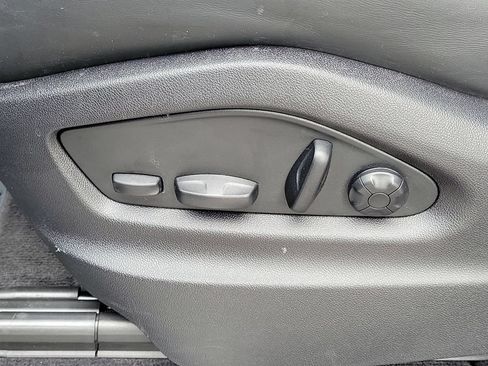 Certified 2023 Porsche Cayenne AWD/4WD image 27