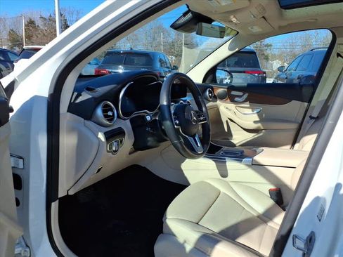 Used 2022 Mercedes-Benz GLC 300 4MATIC image 20
