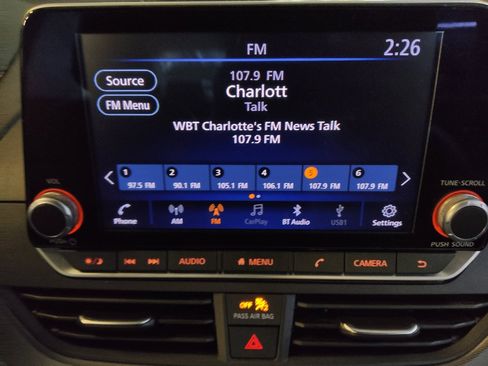 Used 2024 Nissan Altima 2.5 SR FWD image 25