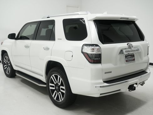 Used 2021 Toyota 4Runner Limited RWD image 6