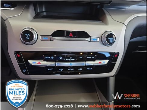 Used 2024 Ford Explorer XLT w/ Equipment Group 202A AWD/4WD image 23