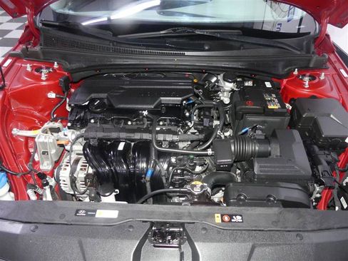 Used 2022 Hyundai Elantra SEL FWD image 11