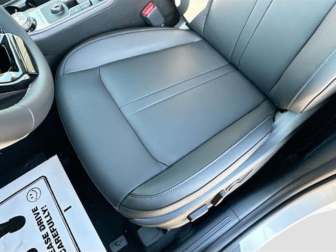 Certified 2025 Kia Sorento EX w/ EX Panoramic Sunroof Package FWD image 19