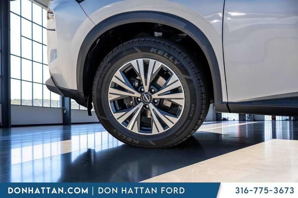 Used 2022 Nissan Rogue SV AWD/4WD image 36