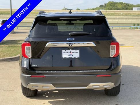 Used 2023 Ford Explorer XLT w/ Equipment Group 202A RWD image 7