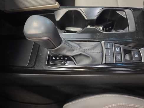 Used 2025 Toyota Camry SE w/ Convenience Package FWD image 30