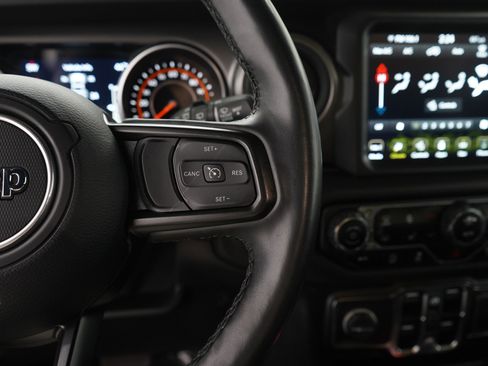 Used 2021 Jeep Wrangler Unlimited Sport image 23
