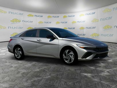 New 2025 Hyundai Elantra SEL