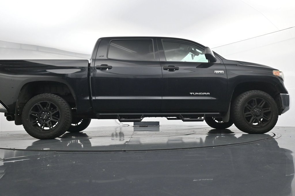 Used 2018 Toyota Tundra SR5 w/ SR5 Upgrade Package AWD/4WD image 24