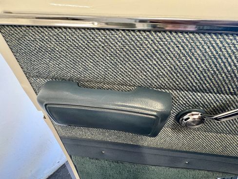 Used 1995 GMC G3500 Rally image 33