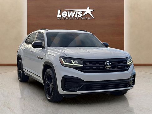 Used 2023 Volkswagen Atlas Cross Sport SEL R-Line image 6