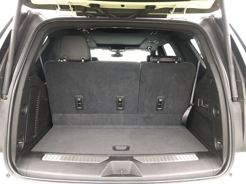 Used 2021 Chevrolet Tahoe Z71 w/ Z71 Signature Package image 9