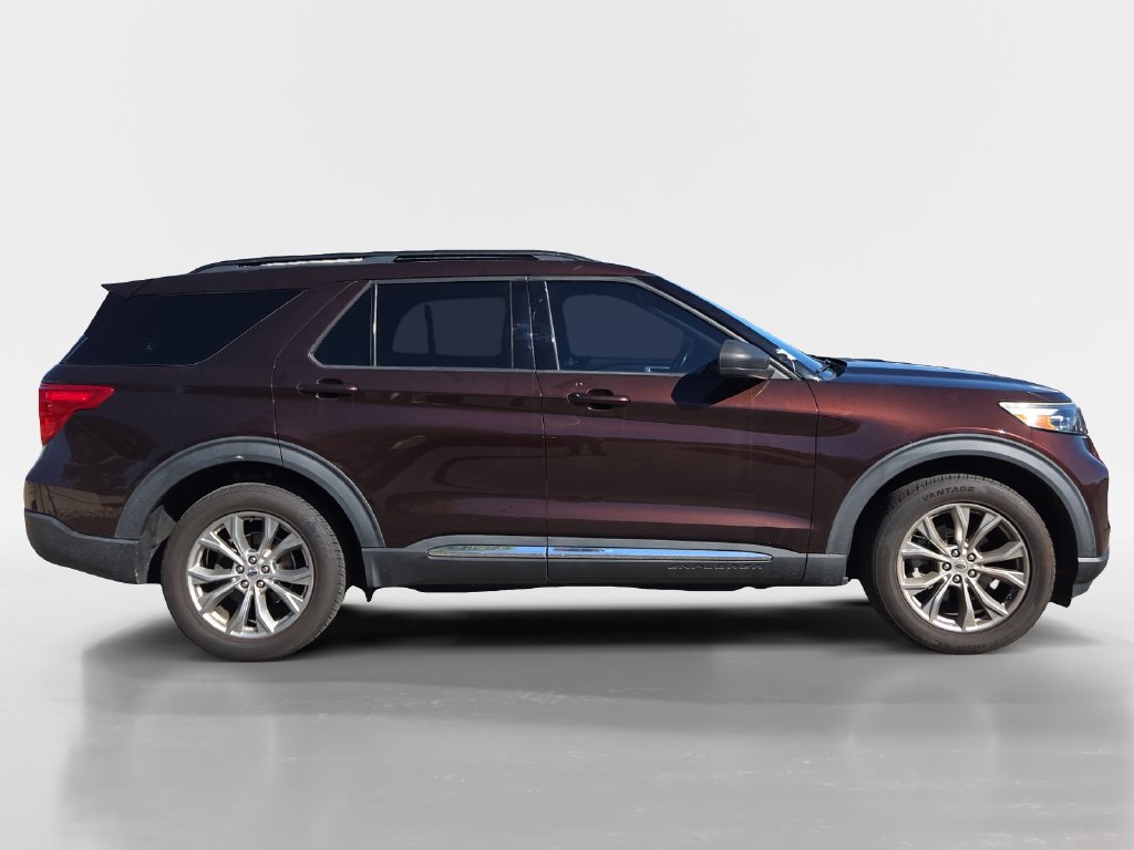 Used 2020 Ford Explorer XLT w/ Equipment Group 202A AWD/4WD image 7
