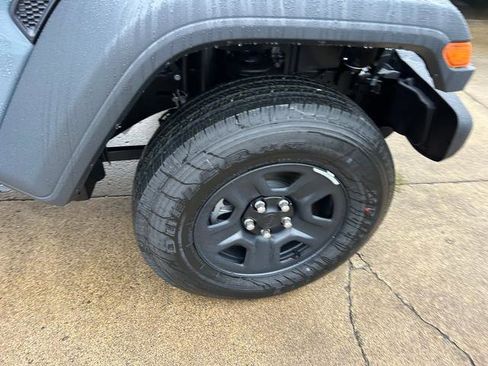 New 2026 Jeep Gladiator Sport image 24