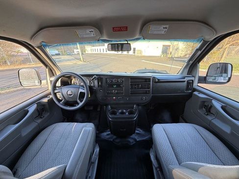 Used 2014 GMC Savana 1500 AWD image 19