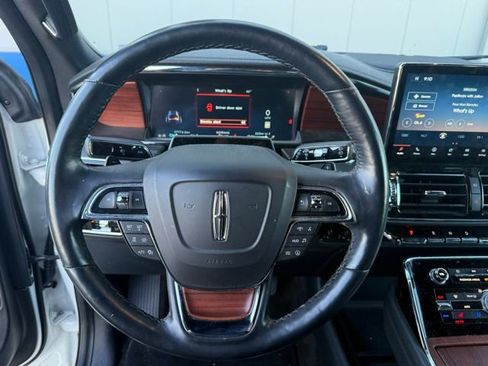Used 2023 Lincoln Navigator Reserve image 20
