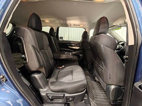 Used 2021 Subaru Ascent Premium w/ Convenience Package AWD/4WD image 26