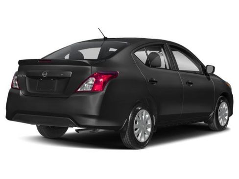 Used 2019 Nissan Versa SV FWD image 2